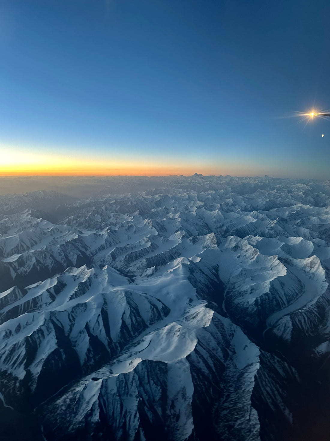 Fit to Fly: Tips from a Cabin Crew On How To Stay Healthy at 30,000 Feet