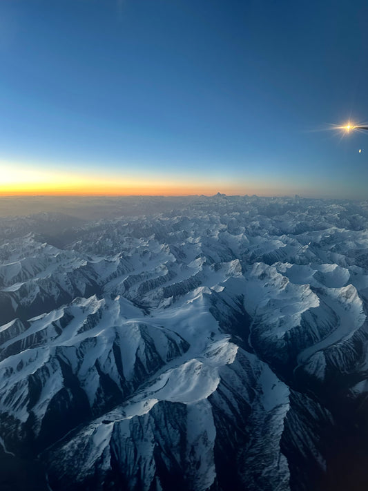 Fit to Fly: Tips from a Cabin Crew On How To Stay Healthy at 30,000 Feet